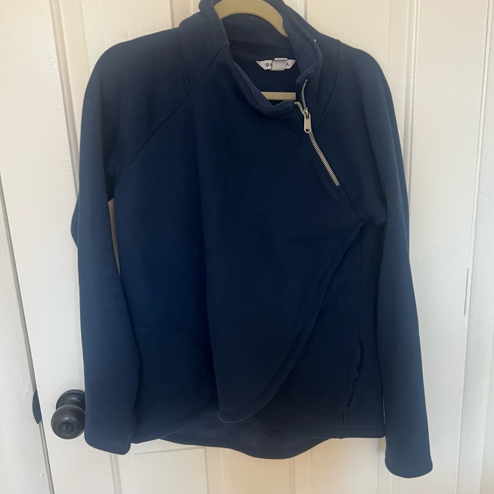 Athleta Asymmetrical Zip sweatshirt